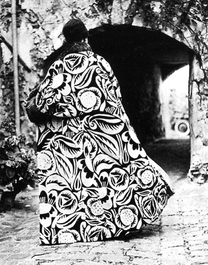 Raoul Dufy and Paul Poiret. Persia coat. 1911. Photo Source Raoul Dufy and Paul Poiret. Persia coat. 1911. Photo Source
