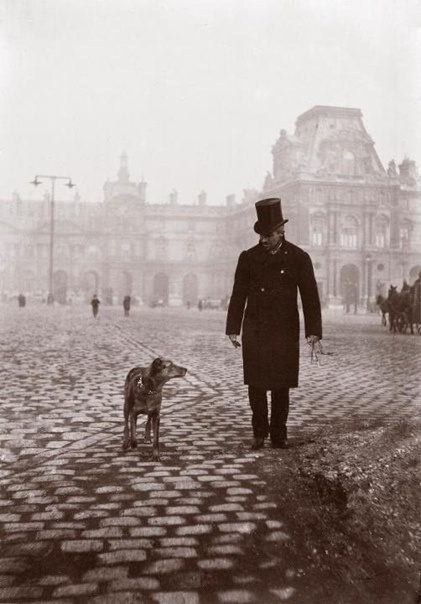 Гюстав Кайботт и его собака Бержер на площади Каррузель (1892). Фотография Марсьяля Кайботта
После Гюстав Кайботт и его собака Бержер на площади Каррузель (1892). Фотография Марсьяля Кайботта
После