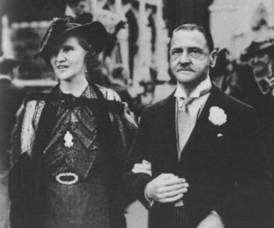 Somerset Magham and his wife Syrie Somerset Magham and his wife Syrie