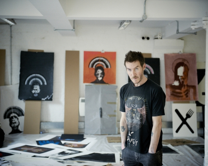 Лидер группы Massive Attack Роберт «3D» Дель Ная и его графические работы
Пара из Бельгии случайно Лидер группы Massive Attack Роберт «3D» Дель Ная и его графические работы
Пара из Бельгии случайно