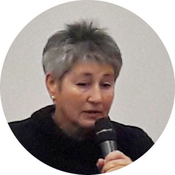 Елена Боримская, автор курса лекций об авангарде, куратор выставки «Авангард: в поисках четвертого и Елена Боримская, автор курса лекций об авангарде, куратор выставки «Авангард: в поисках четвертого и