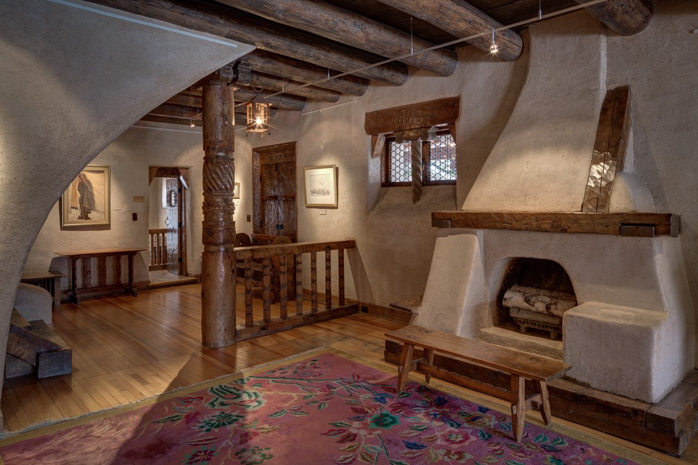 Taos, New Mexico, USA. Nicolai Fechin’s house: interiors, original paintings, photographs…
The Sour