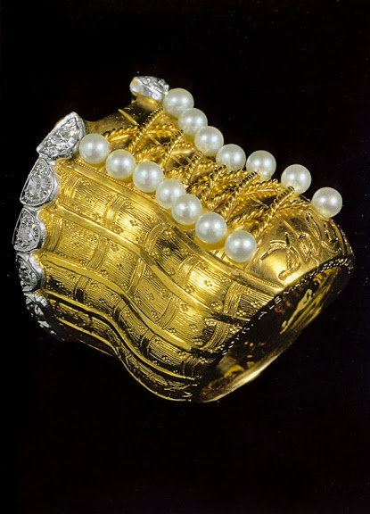 Salvador Dali as a designer: «The ideal thing for me is a jewelry»