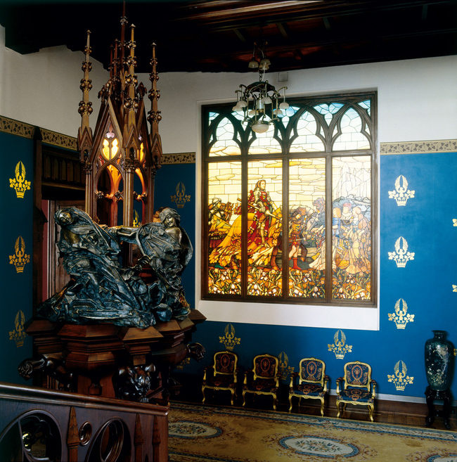 The Knight stained glass window by Mikhail Vrubel.
Photo