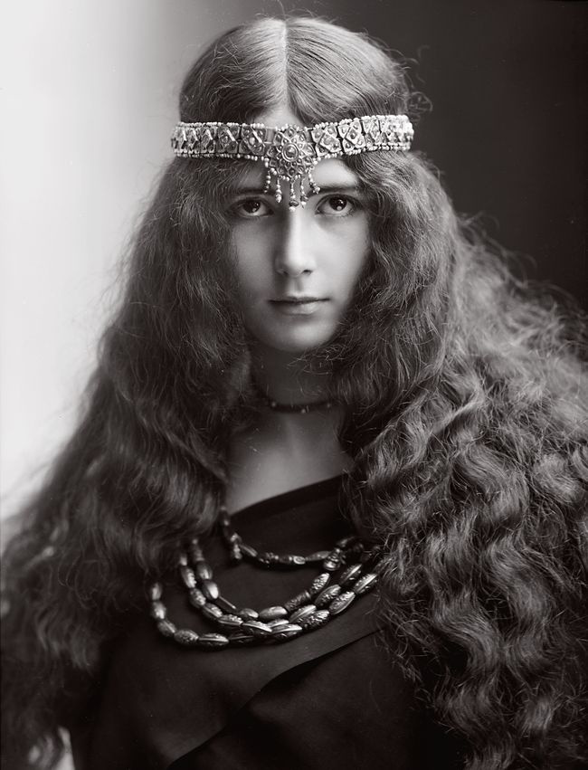 The muses of the 20th century: Cléo de Mérode – Belle Époque's impeccable beauty The muses of the 20th century: Cléo de Mérode – Belle Époque's impeccable beauty