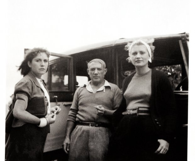 Дора Маар, Пикассо и Ли Миллер. Мужен. 1937. Фото: Roland Penrose Estate.