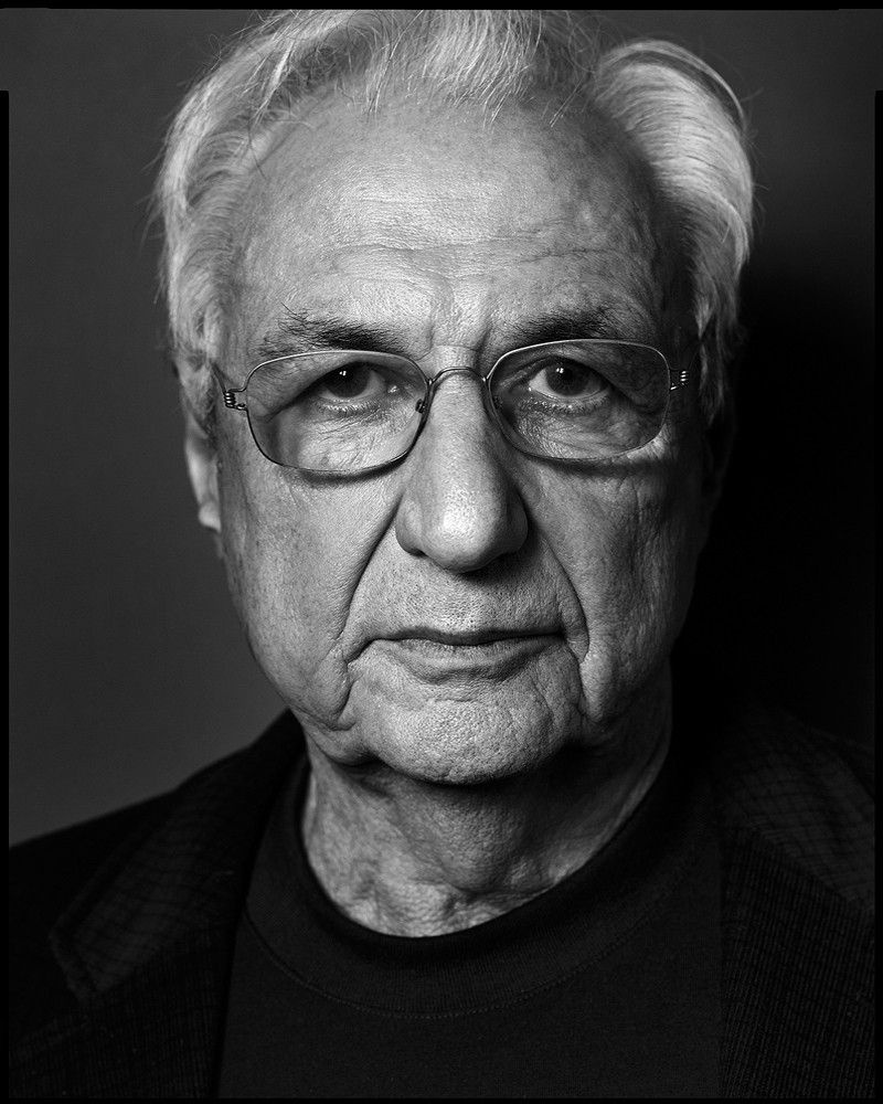 Frank Gehry, Biography, Architecture, Buildings, Guggenheim Museum Bilbao,  Pritzker Pavilion, Style, & Facts