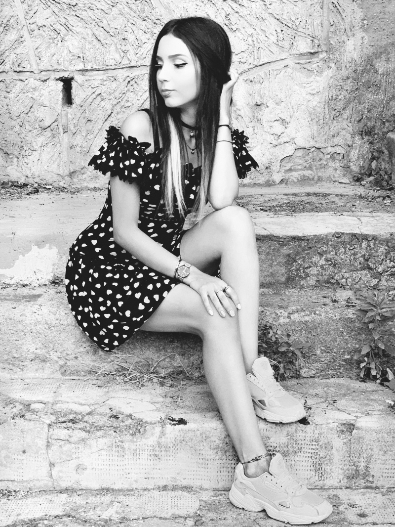 Ilona Agadzhanova (родилась в 25.01.1995) Биография художника