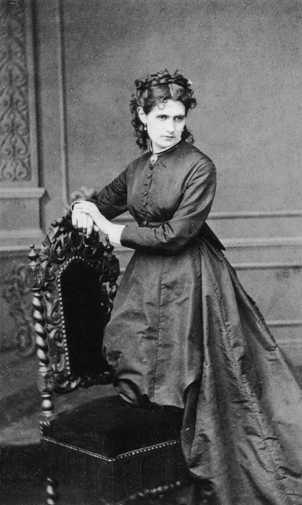 Berthe Morisot 1870. Berthe Morisot 1870.
