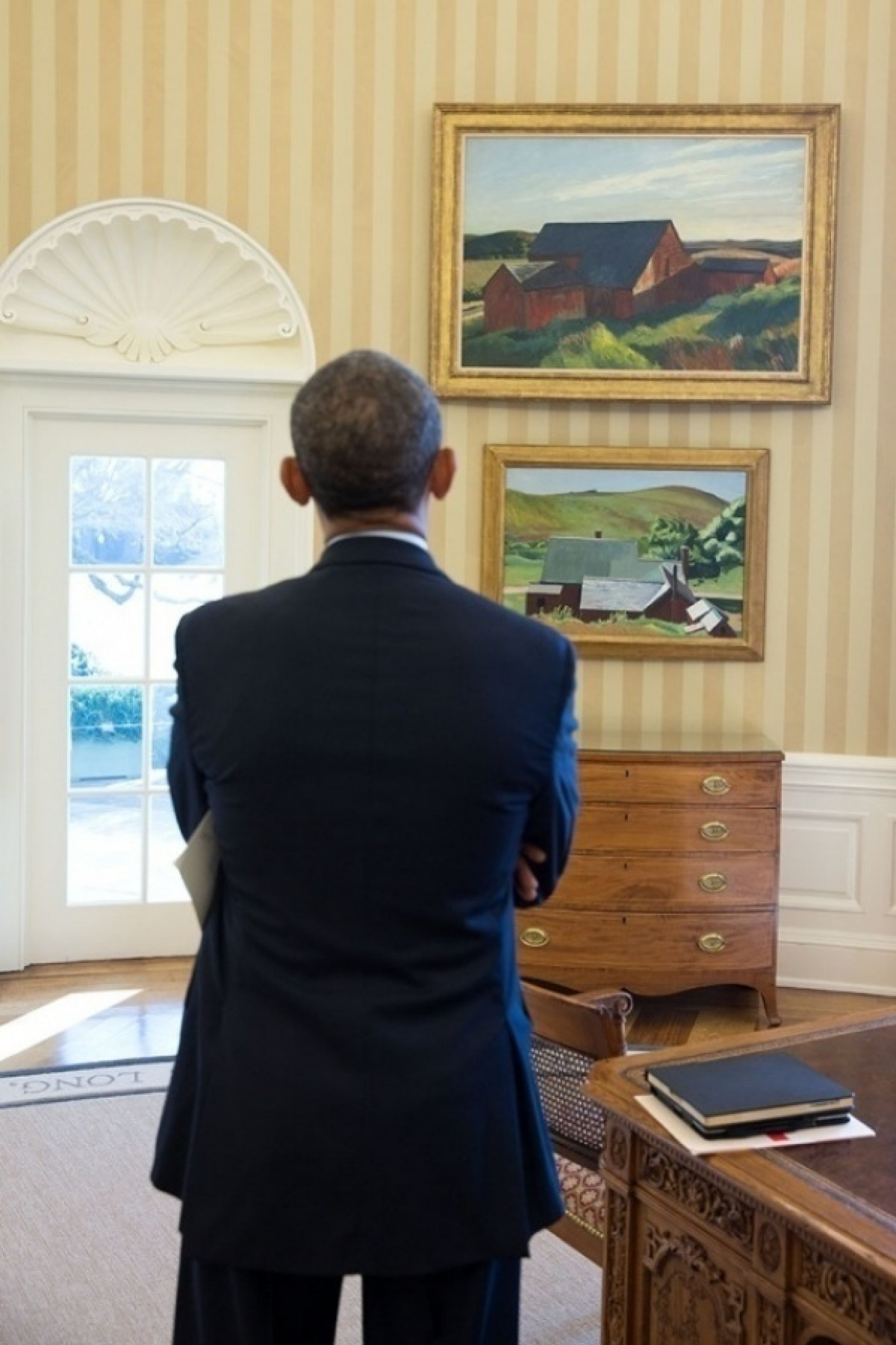 Белый дом опубликовал фотографию стреляющего Обамы