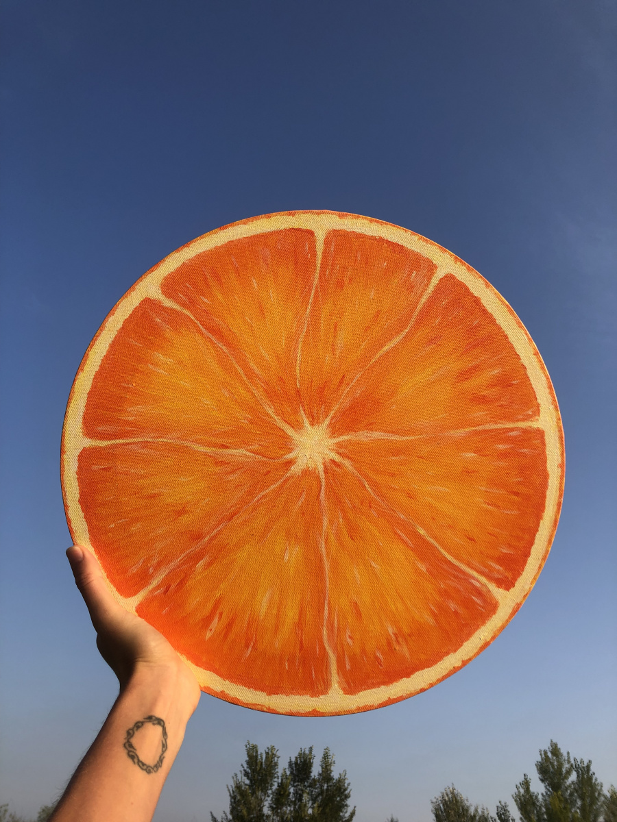 Daria Kukshinova. Delicious orange