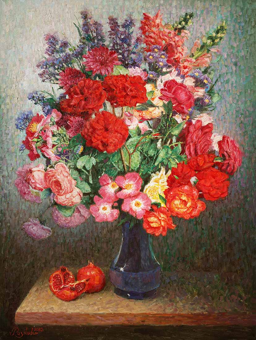 Igor Razzhivin. The bouquet plays with vivid colors