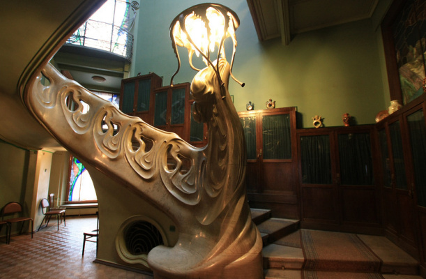 Russian Art Nouveau. Power of artists, spectacular of designers, and architectural ecstasy