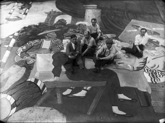 Picasso's large backcloth for Parade measures 16.40 m by 10.50 m and weights 60 kilos, making it the