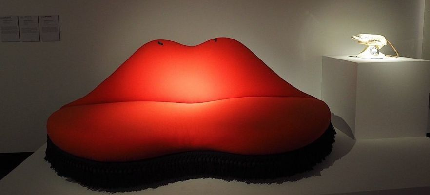 Знаменитые лоты «от Дали» на аукционе Christye’s 15 декабря 2016 года. Знаменитые лоты «от Дали» на аукционе Christye’s 15 декабря 2016 года.