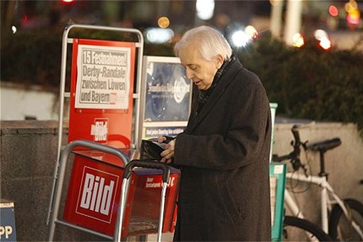 Закон и мораль — на сайте Гурлитта.
Что же касается самого 81-летнего Корнелиуса, то полиция ничего Закон и мораль — на сайте Гурлитта.
Что же касается самого 81-летнего Корнелиуса, то полиция ничего