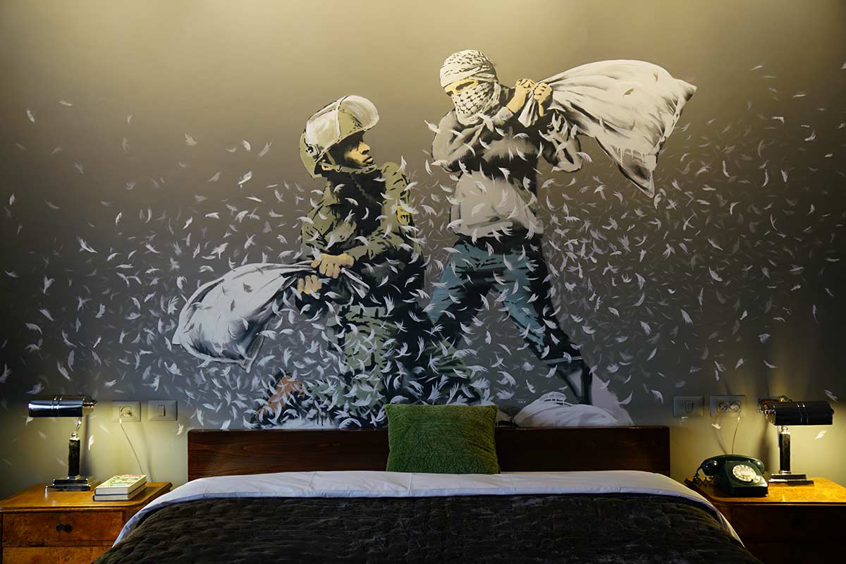 Отель Walled off Banksy