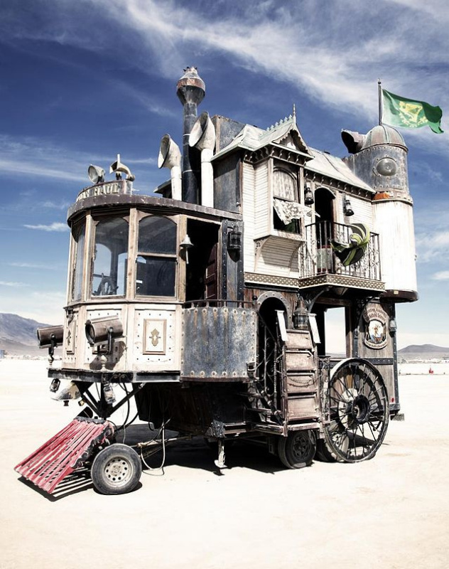 The Neverwas Haul — a pseudo-Victorian mobile home at Burning Man