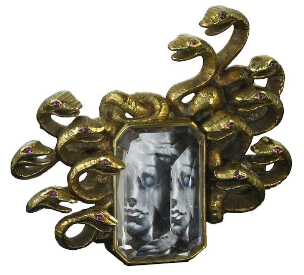 Brooch "Medussa" designed by Fulco di Verdura, 1941, Parchment, gouache. Miniature by Salvador Dalí. Brooch "Medussa" designed by Fulco di Verdura, 1941, Parchment, gouache. Miniature by Salvador Dalí.