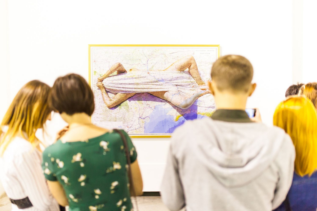 В десятку! В киевском Мыстецьком Арсенале на X ART-KYIV Contemporary 2015 представили будущий музей украинского совриска. В десятку! В киевском Мыстецьком Арсенале на X ART-KYIV Contemporary 2015 представили будущий музей украинского совриска.