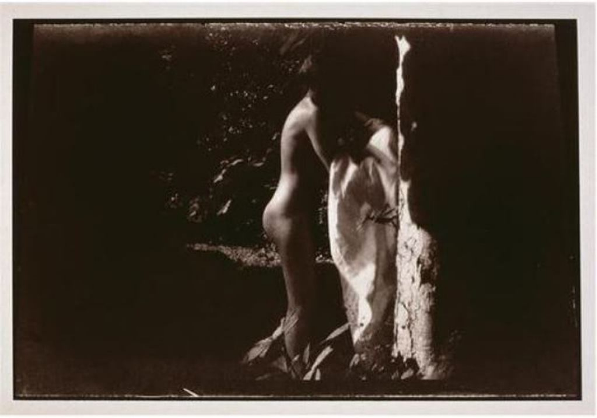 Du photos port nude Marie La Nude Sunbathing