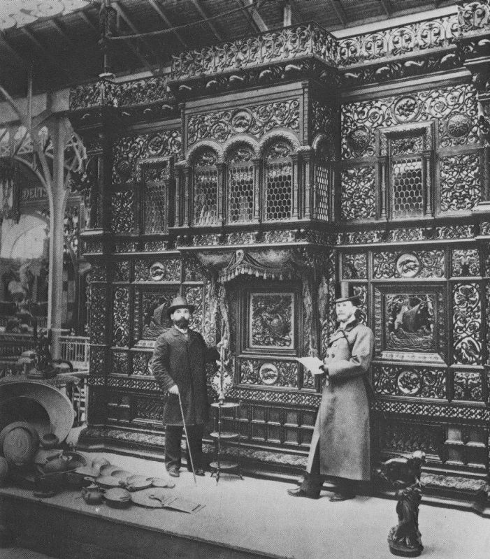 The openwork cast-iron pavilion of Kasli iron, awarded the Grand Prix at the 1900 World Exhibition.