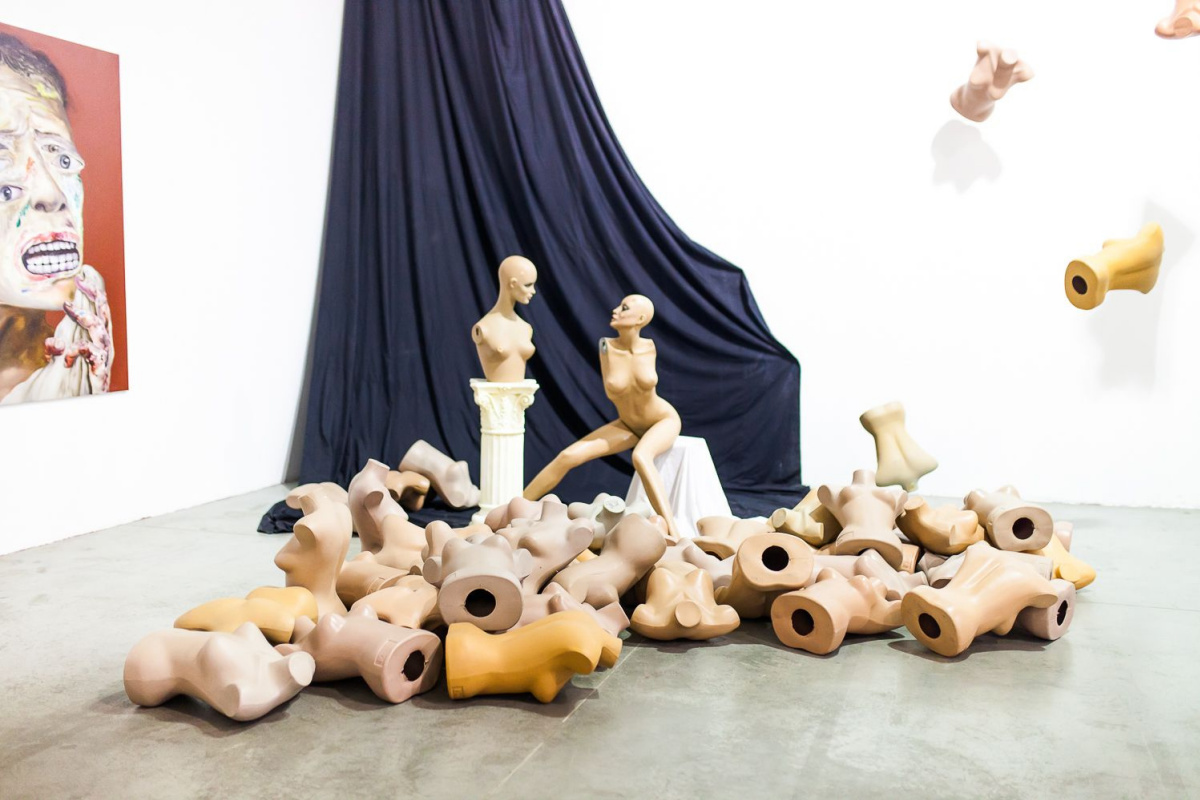 В десятку! В киевском Мыстецьком Арсенале на X ART-KYIV Contemporary 2015 представили будущий музей украинского совриска. В десятку! В киевском Мыстецьком Арсенале на X ART-KYIV Contemporary 2015 представили будущий музей украинского совриска.