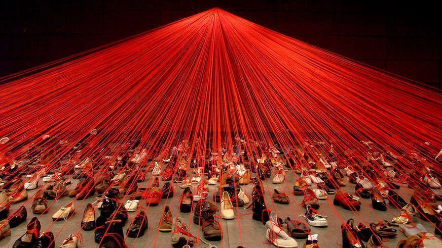 The 56th Venice Biennale: an installation "Perspectives" by Chiharu Shiota transforms nearly four mi The 56th Venice Biennale: an installation "Perspectives" by Chiharu Shiota transforms nearly four mi
