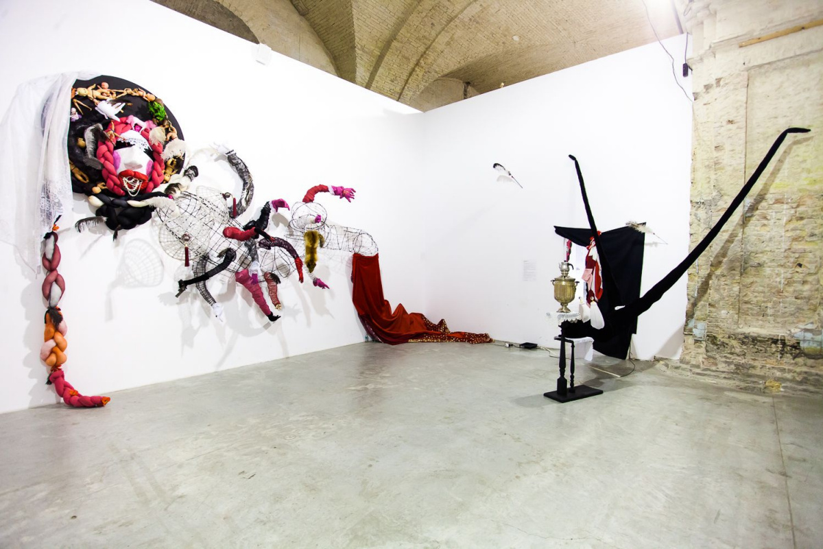 В десятку! В киевском Мыстецьком Арсенале на X ART-KYIV Contemporary 2015 представили будущий музей украинского совриска. В десятку! В киевском Мыстецьком Арсенале на X ART-KYIV Contemporary 2015 представили будущий музей украинского совриска.
