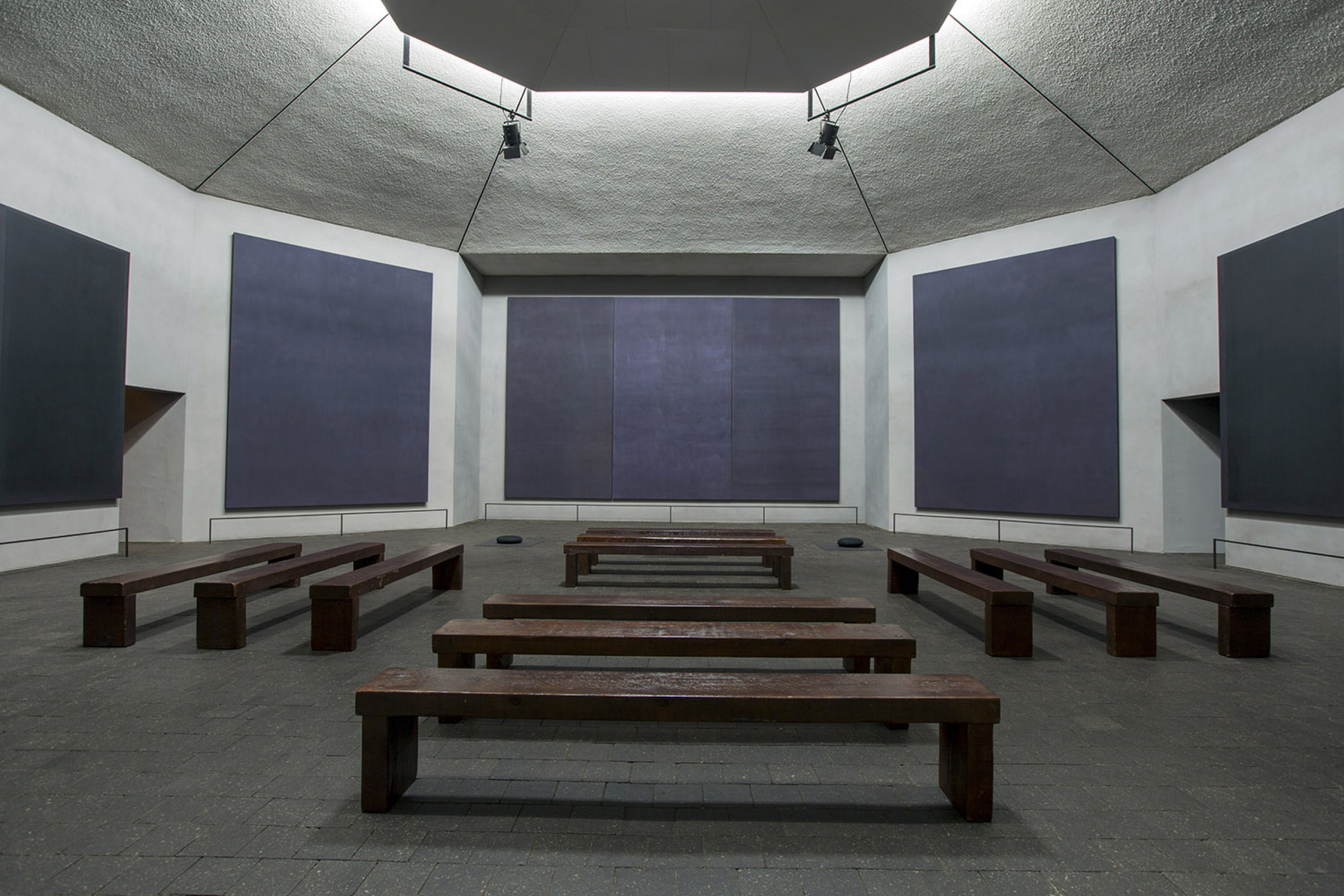 Photo: rothkochapel.org Photo: rothkochapel.org