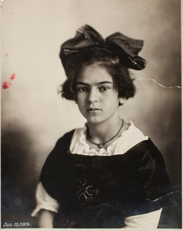 Obscure paintings by Frida Kahlo and her unique photos became available online