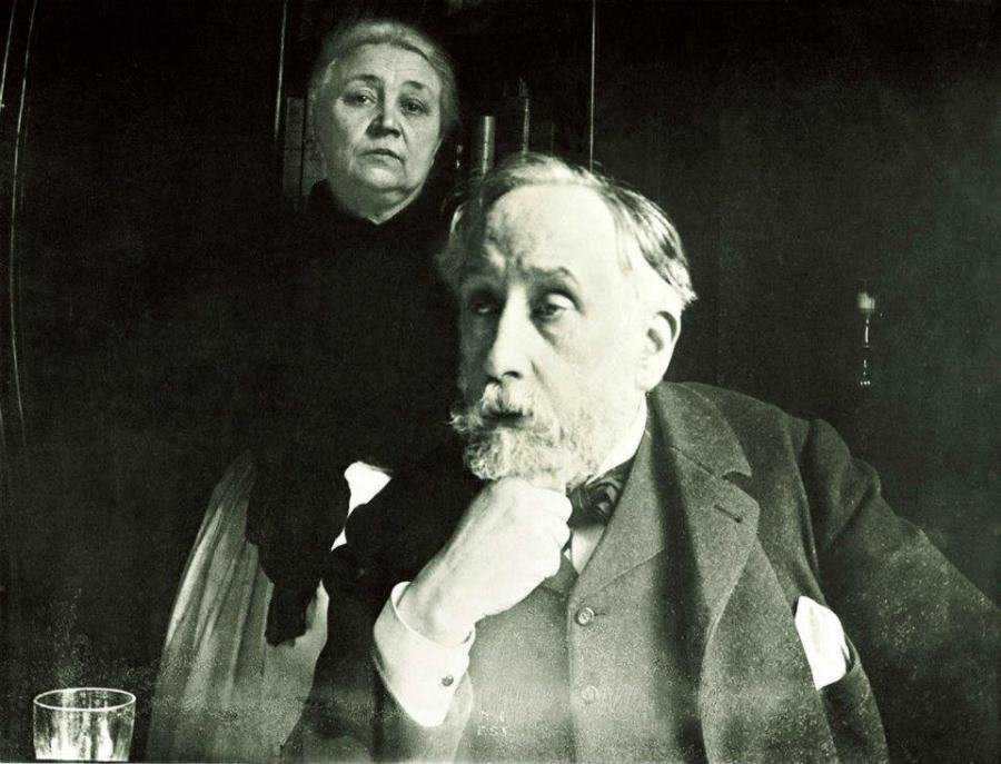 Edgar Degas with a maid. 1895. Edgar Degas with a maid. 1895.