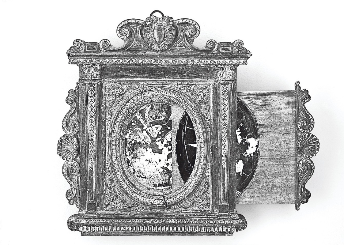 Итальянская рама для зеркала с двойной панелью. Грецкий орех. 1540−60-е. Метрополитен Музей. Коллекц