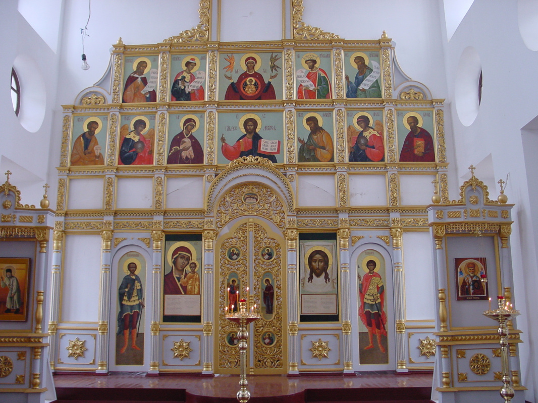 Igor Yurevich Drozhdin. The icons of the iconostasis of the church in the name of the Kazan Icon of the Mother of God in Kologrivovo were painted by icon painters of the Moscow Icon Workshop. The work was supervised by Igor Drozhdin. (2)