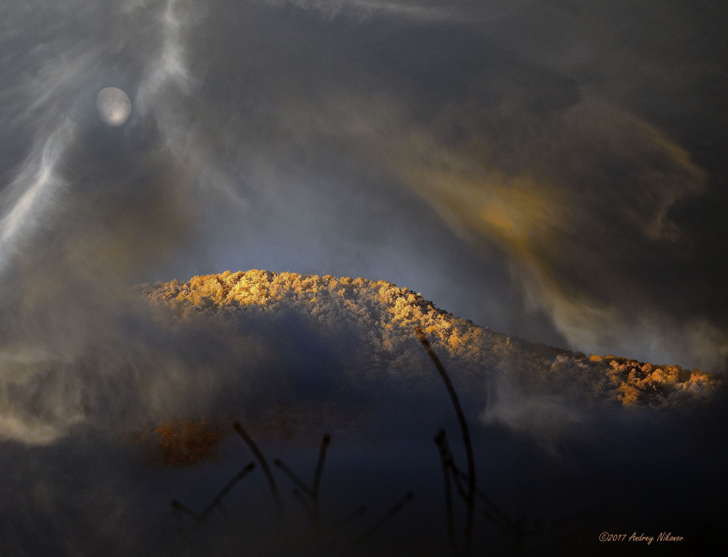 Андрей Никонов. The cold breath of the moon clouds
